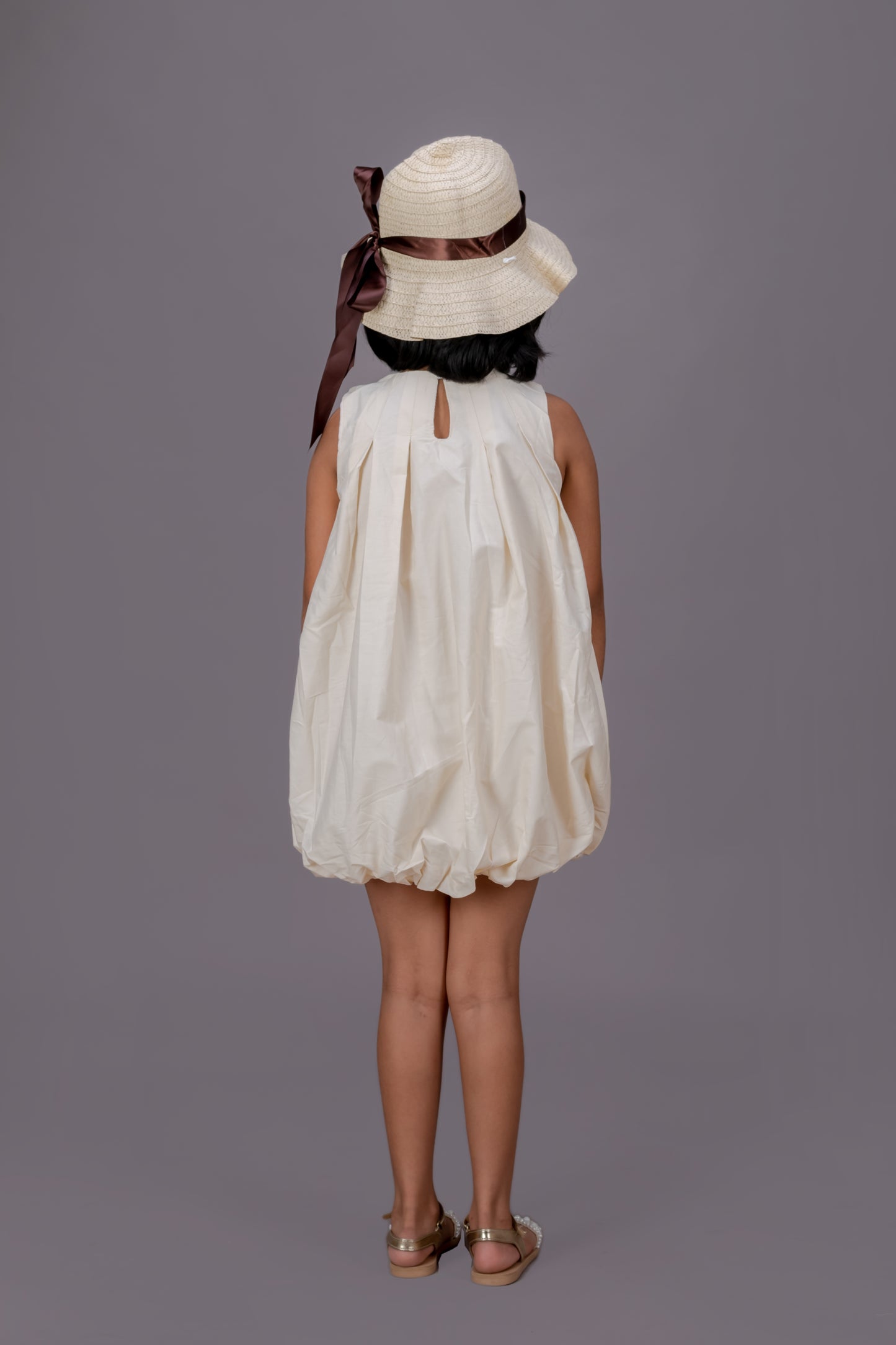 Balloon Beige Beach Dress with Hat